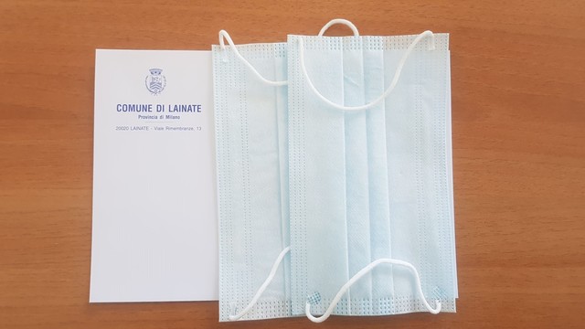 Distribuzione delle mascherine tra i cittadini lainatesi